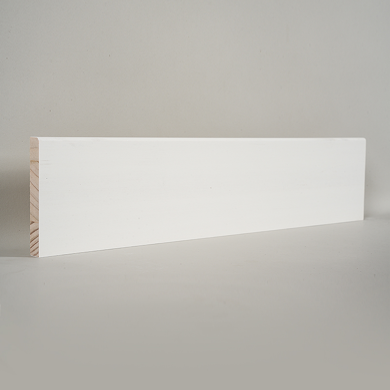 Papan Skirting Pine (Pengisi-Primed & Putih Mutiara) 1/2' x 3 1/2'