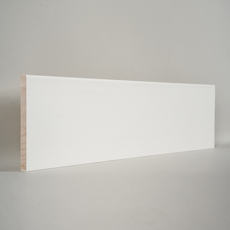 Papan Skirting Pine (Pengisi-Primed & Putih Mutiara) 1/2' x 4 1/2'